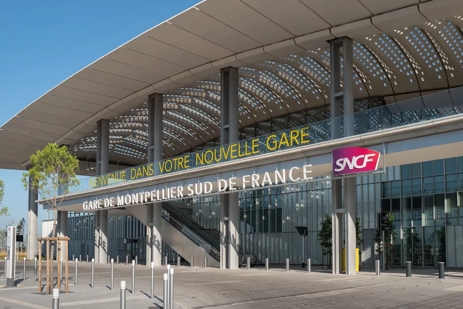 Gare de Montpellier Sud de France — façade SNCF, inaugurée juillet 2018, architecte Marc Mimram